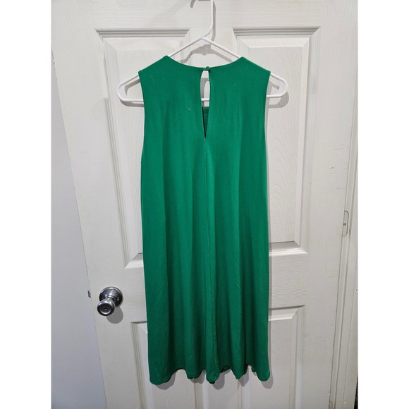 Calvin Klein Green Sleeveless Pleated Bib Shift Dress Size 4 Keyhole Back - Picture 4 of 4